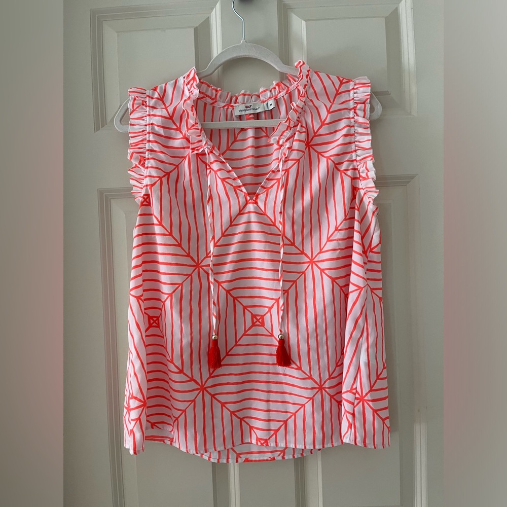 - Vineyard Vines canopy geometric top w/ruffle sleeves & tassels-orange size M